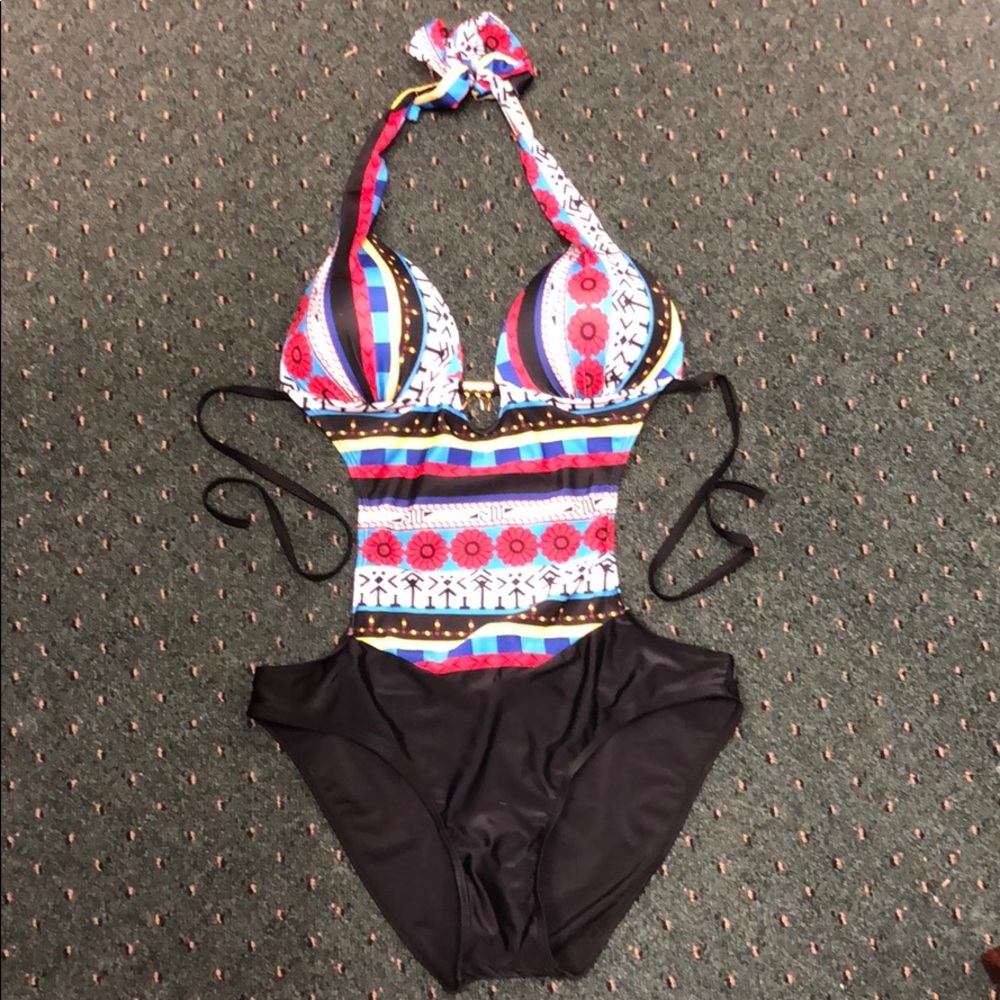 Tribal Push up Monokini NWOT
